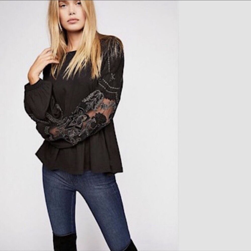 ✨FREE PEOPLE Embroidered Penny Tee Shirt Black Sz Small Top✨
